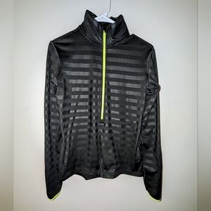 NIKE Pro Dri Fit 1/4" Zip Pullover Size Medium with thumb holes